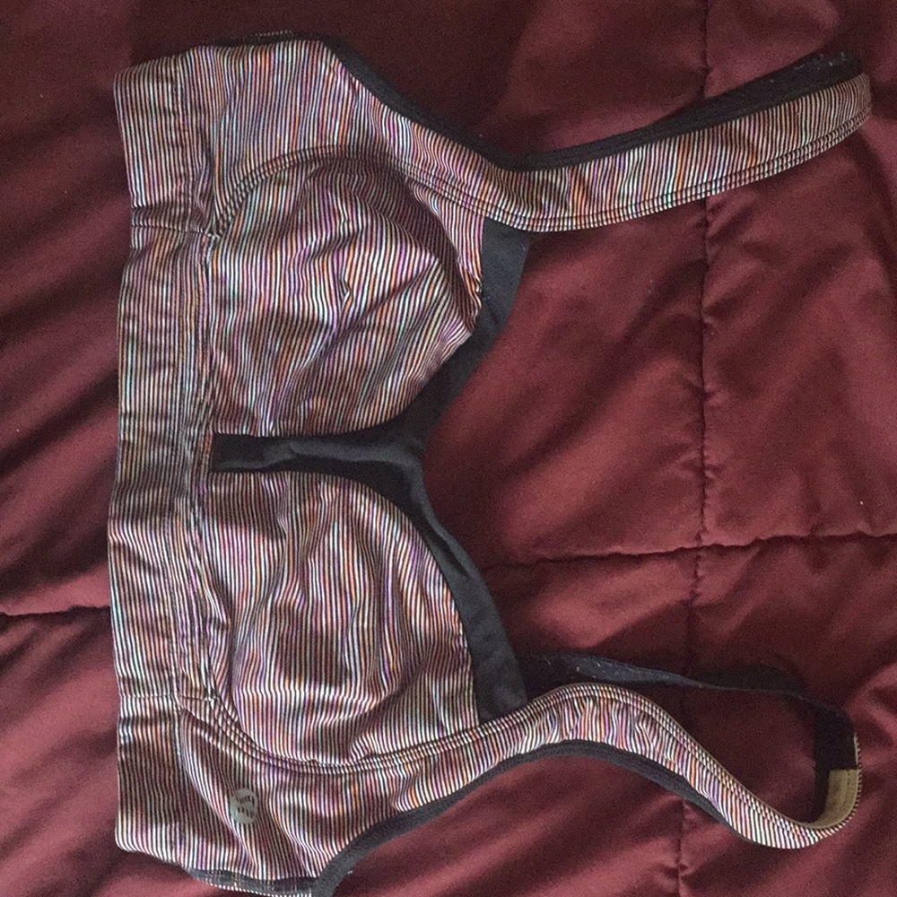 lululemon athletica sports bra.